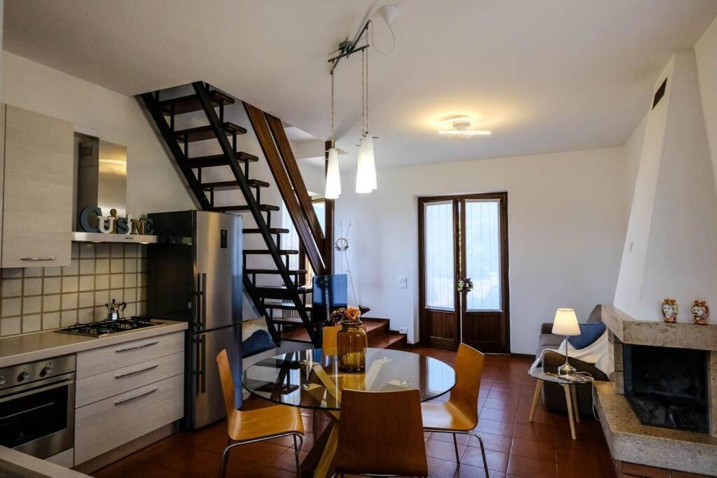 Вілла Casa Delle Ochette Костермано Екстер'єр фото