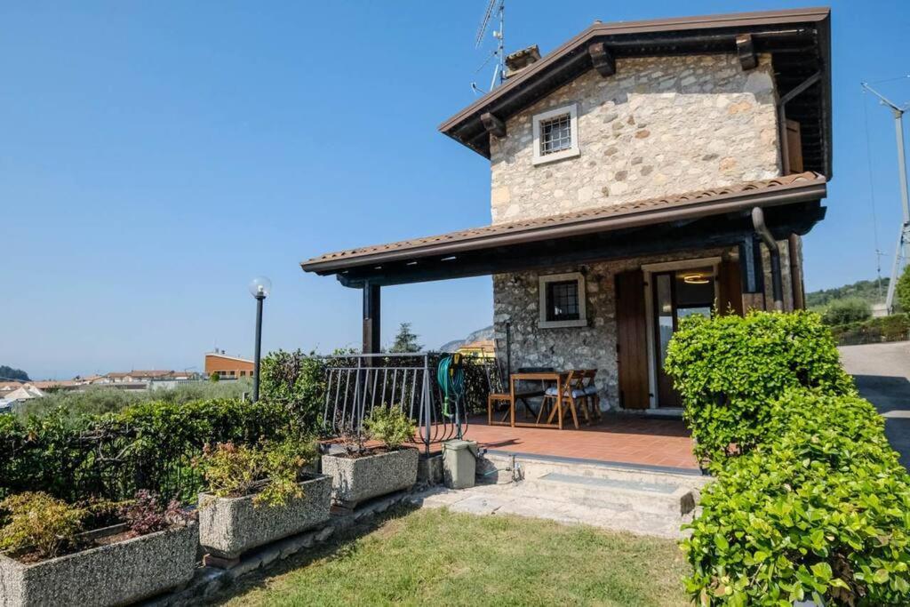 Вілла Casa Delle Ochette Костермано Екстер'єр фото